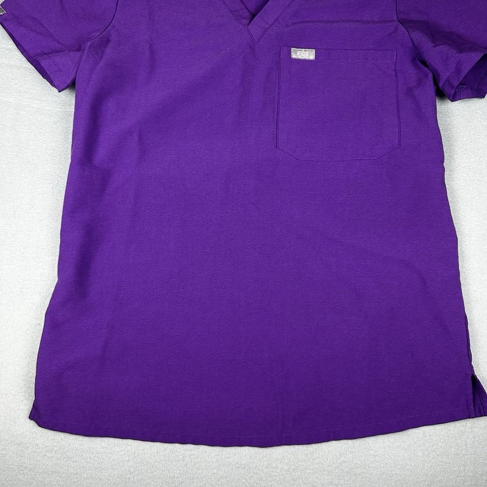 FIGS Women's Catarina One Pocket Scrub Top XS Technical Collection Ultra Violet - Picture 6 of 11